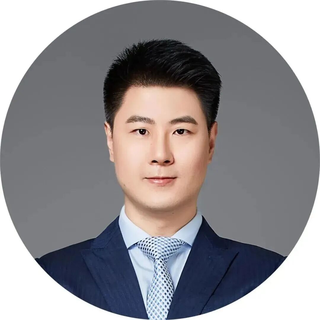 【开源非银高超团队】8月主动偏股基金净赎回	，看好红利特征下非银机会
